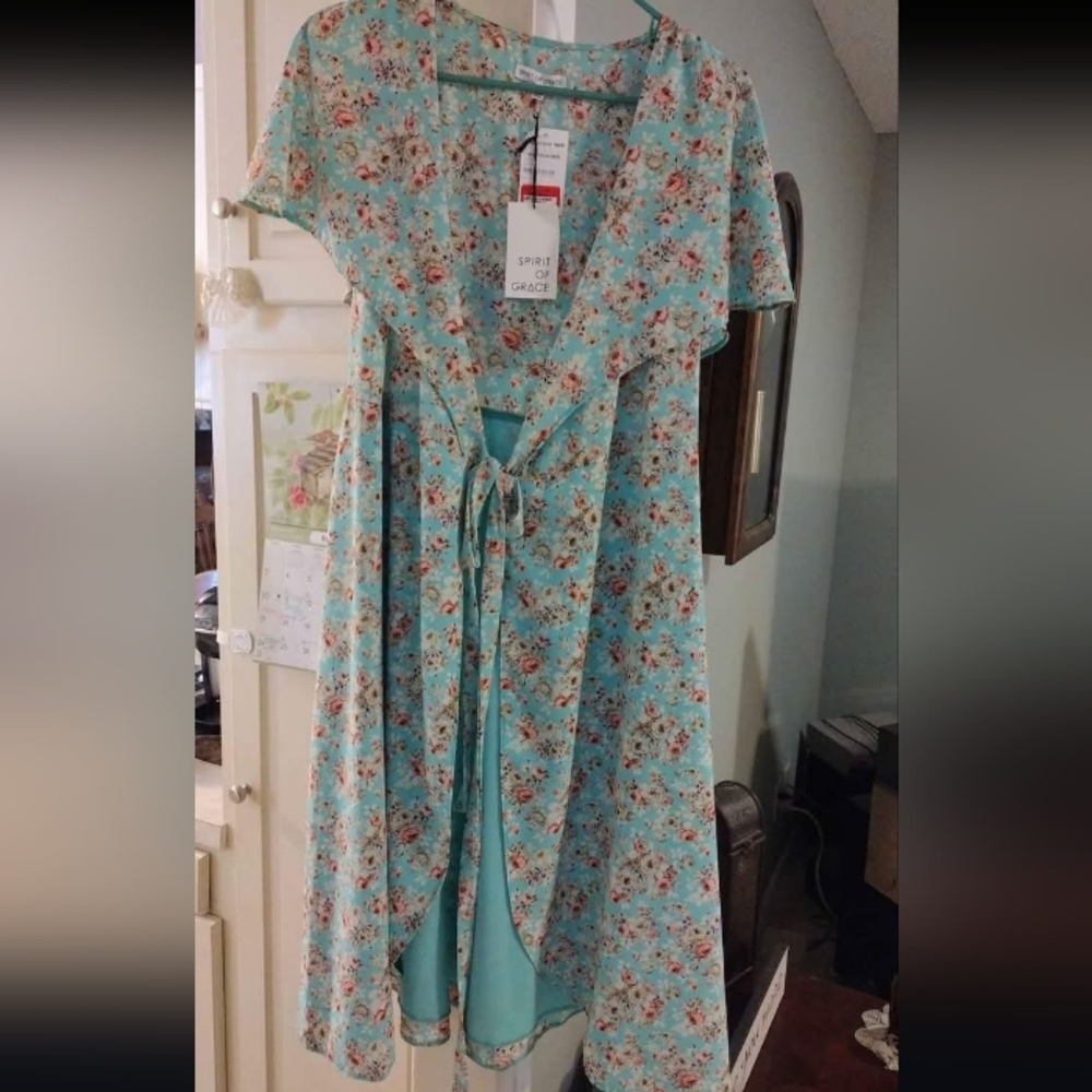 Spirit & Grace Aqua Floral High-Low Tie-Waist Dress. Perfect For Easter +